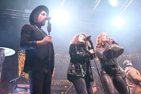 Ena in edina - Nina, Nina, Nina je v Kamnik privabila rekordno število obiskovalcev (22)